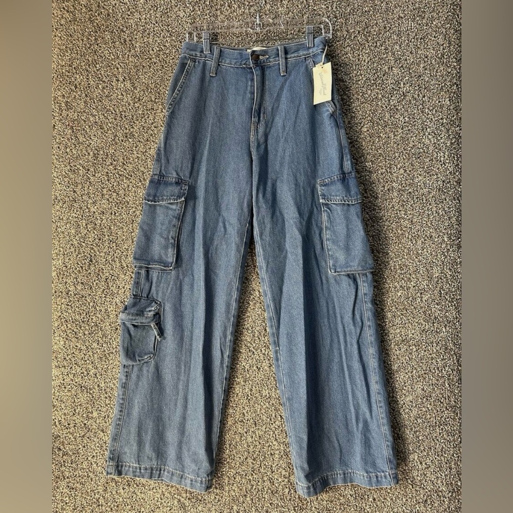 Universal Threads Wide leg Denim Cargo Pants SZ 2 NWT - Picture 3 of 6